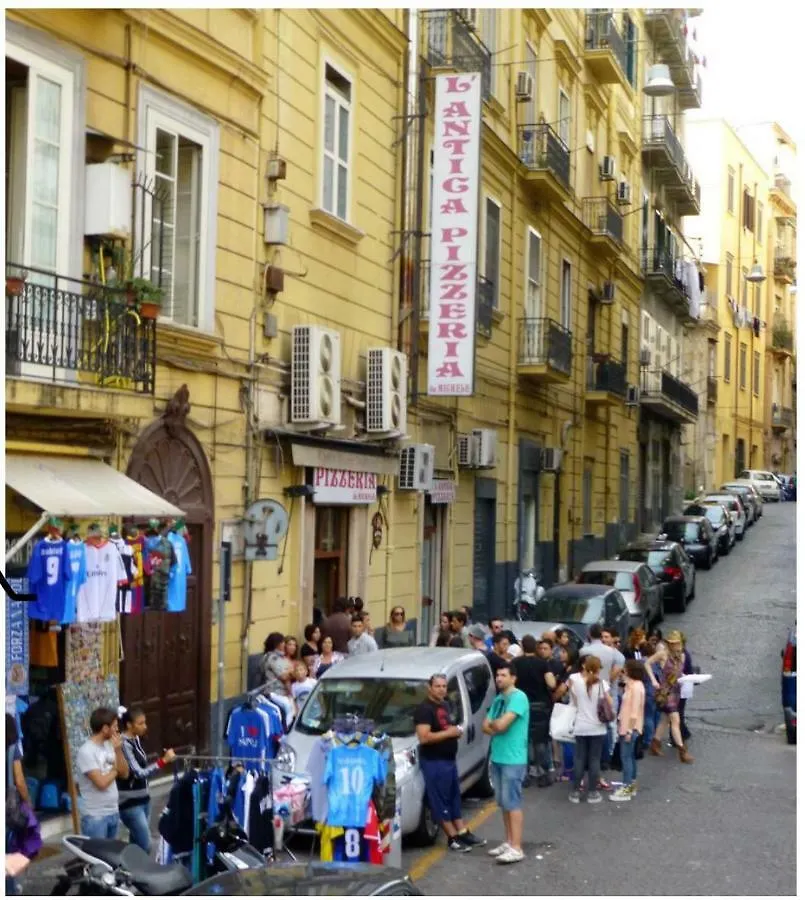 Bed & Breakfast Calenda Suite Naples Italy